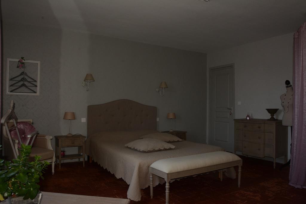 L'Aubinoise Bed & Breakfast Saint-Aubin-de-Luigne Phòng bức ảnh