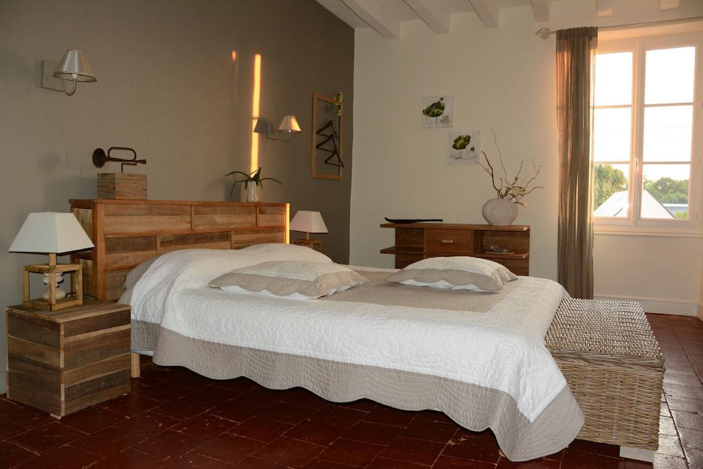 L'Aubinoise Bed & Breakfast Saint-Aubin-de-Luigne Phòng bức ảnh